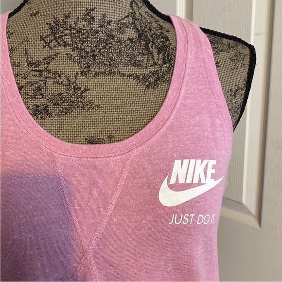 Nike Bundle - Picture 7 of 12